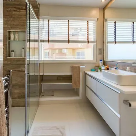 Bonito En Primera Linea Playa *