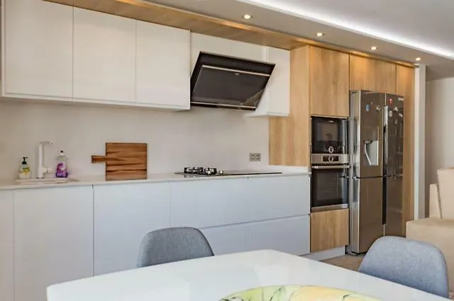 Bonito En Primera Linea Playa Apartament Marbella